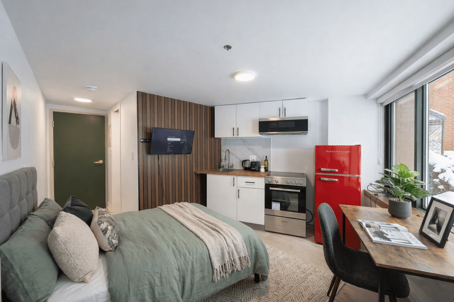 Studio Junior overview